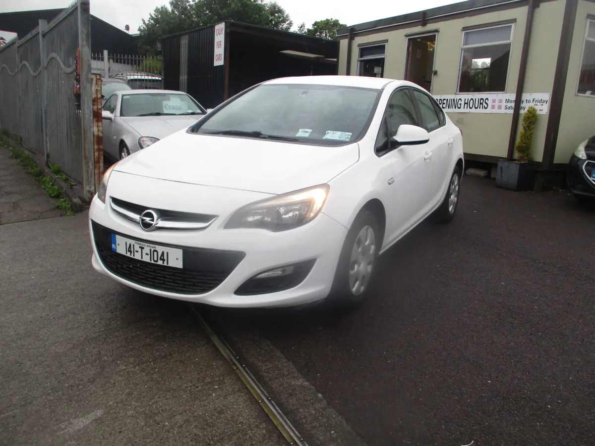 Opel Astra 2014 LOW MILAGE CAR - Image 2