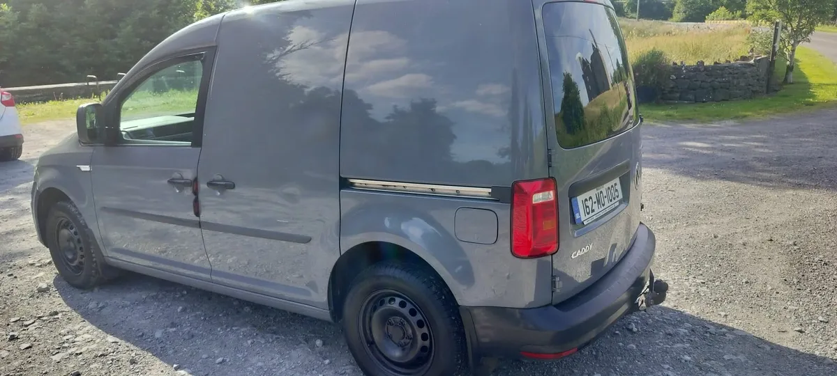 2016 Volkswagen Caddy 2.0 tdi 102hp - Image 4