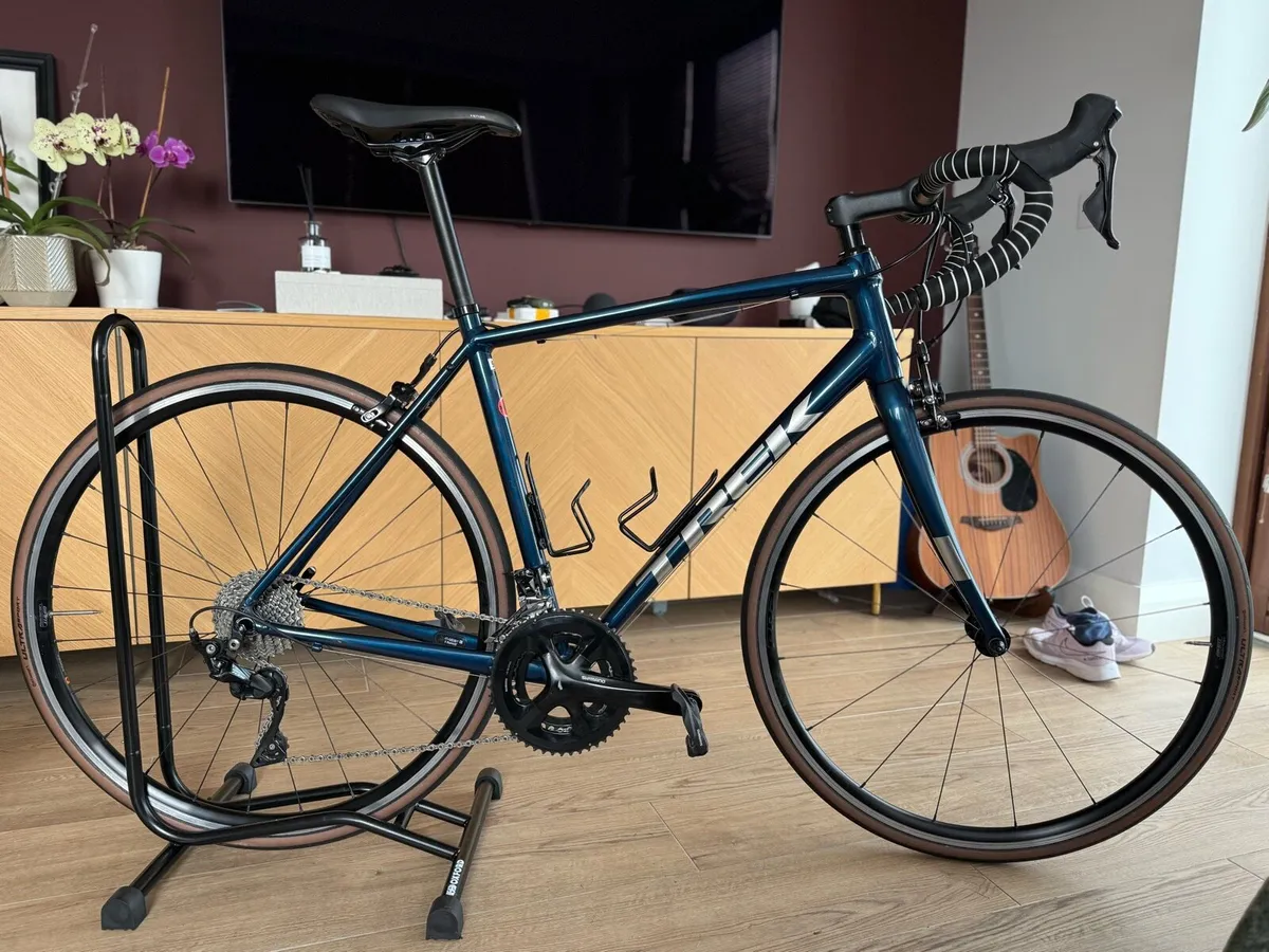 Trek Domane 2 full 105 group set - Image 1