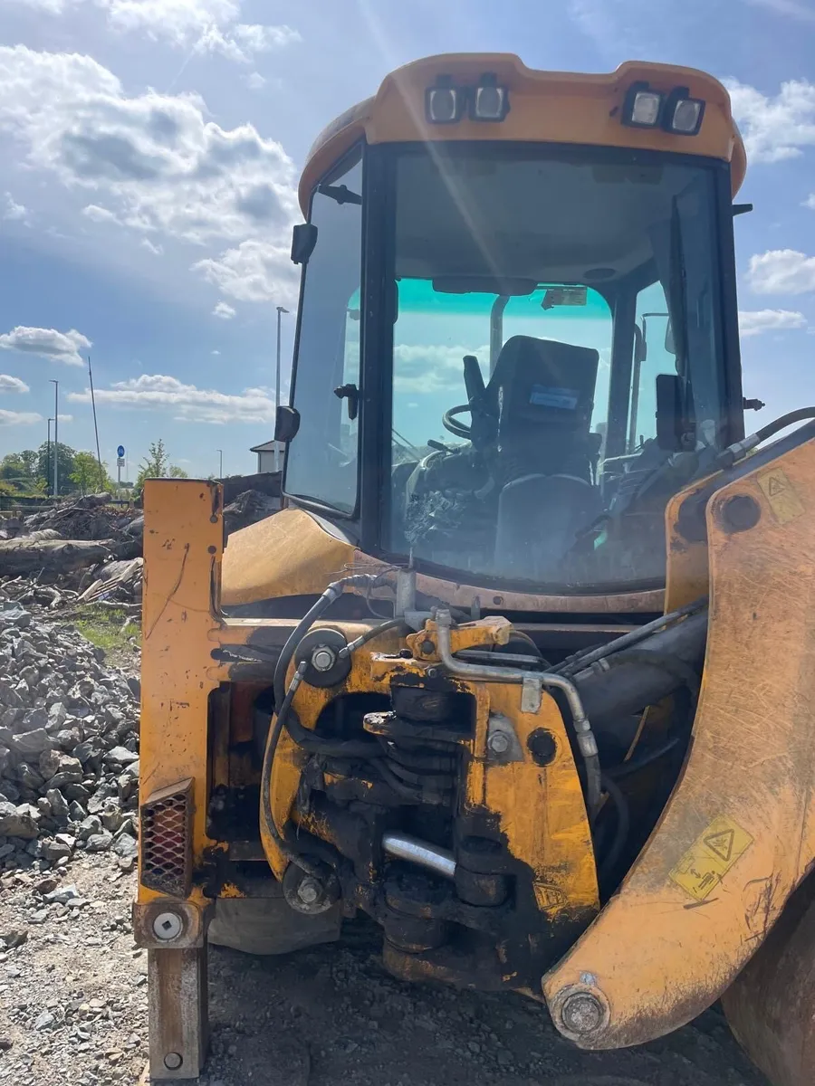 Digger 3cx - Image 1