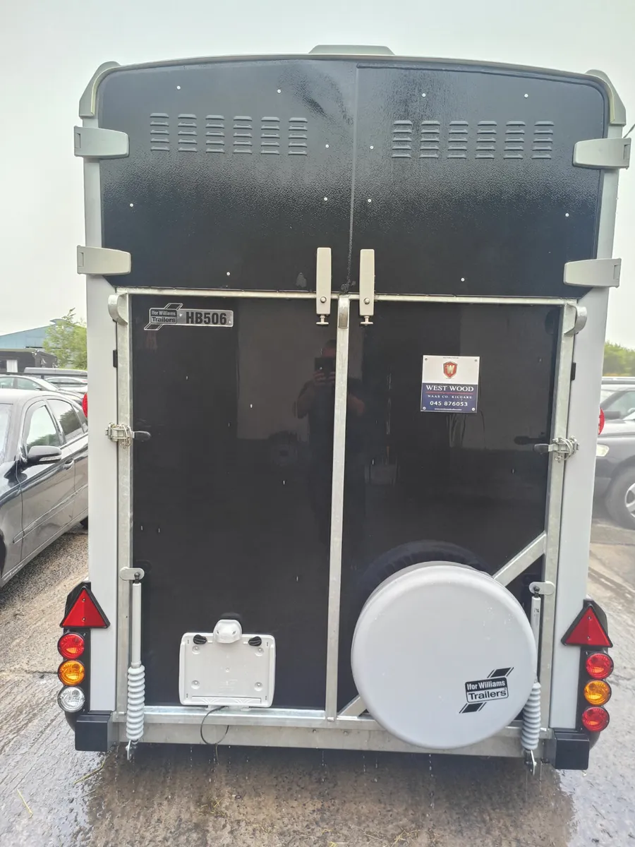 Horse box - Image 3