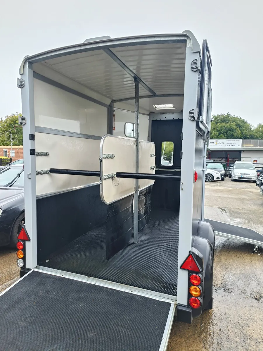 Horse box - Image 4