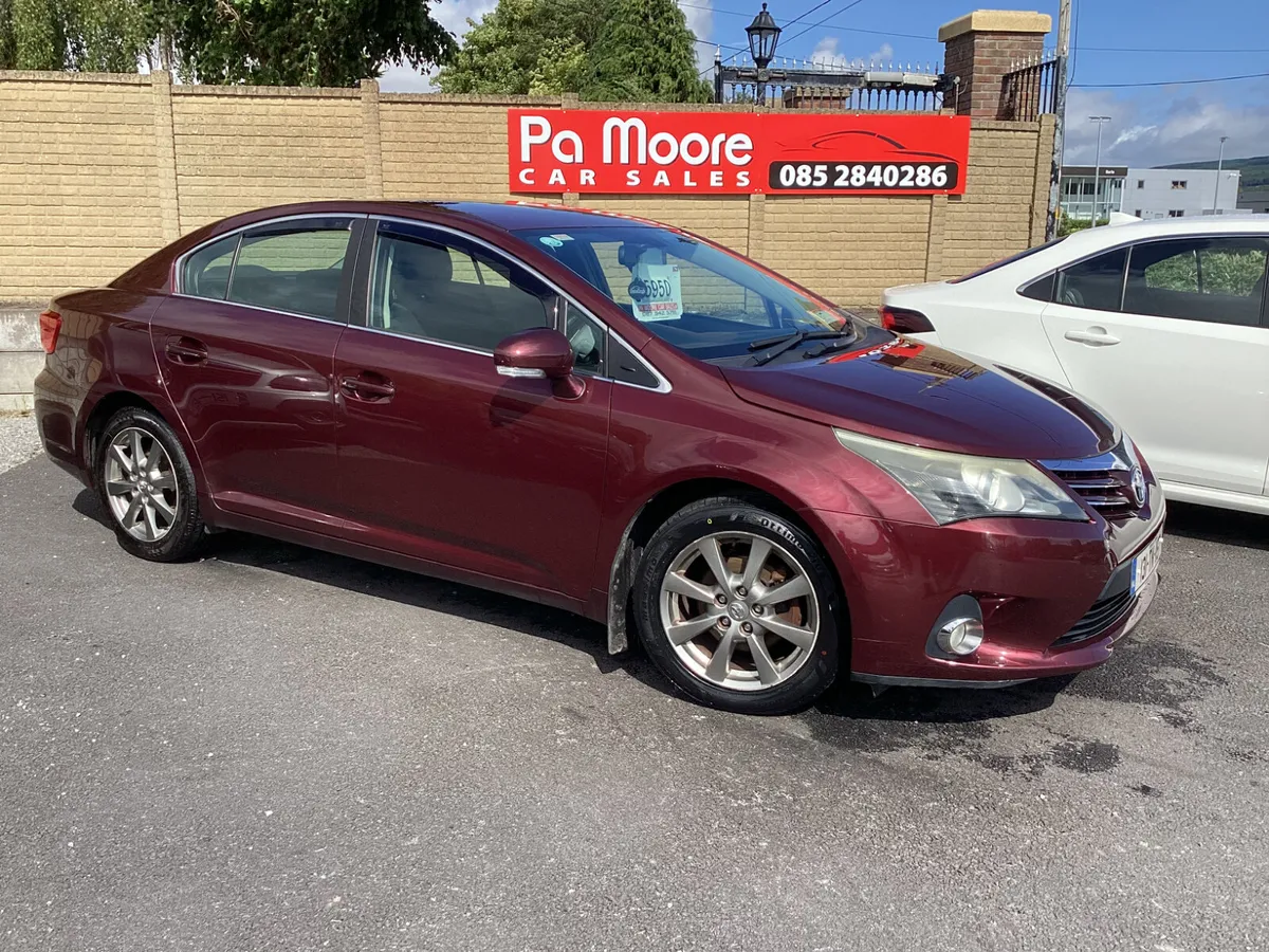 Toyota Avensis ** CAMERA - Image 2
