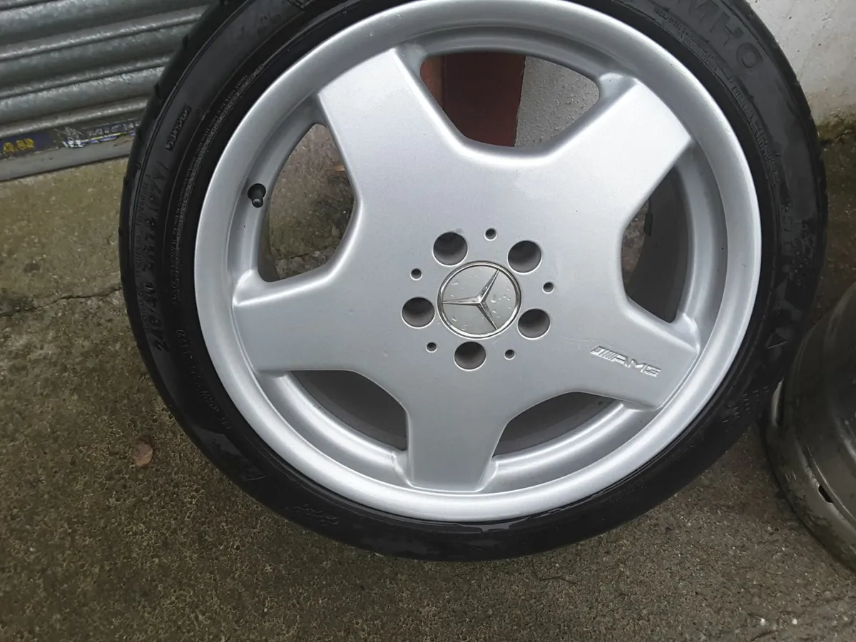 Alloy wheels - Image 1