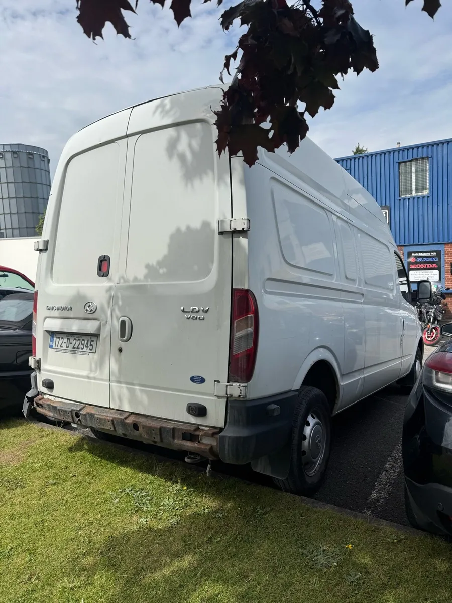 2017 LDV V80 low miles CVRT 12-25 - Image 3