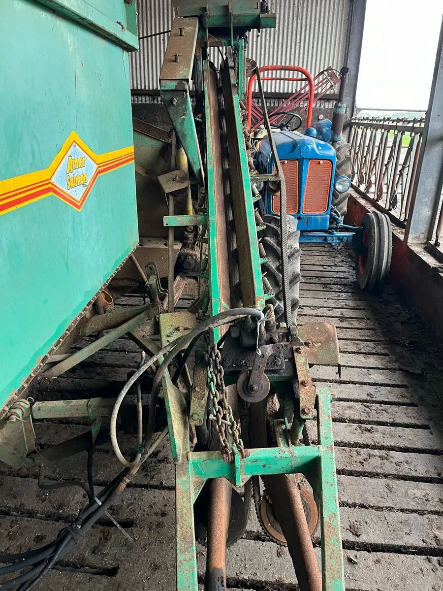Armour salmon beet harvester - Image 2