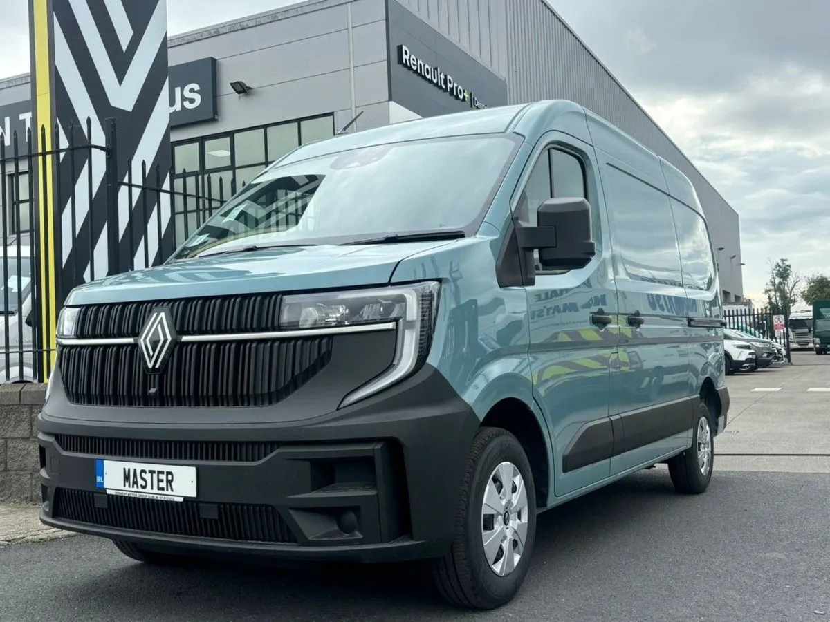 Renault Master MWB Mm33 130 Start L2h2 - Image 1
