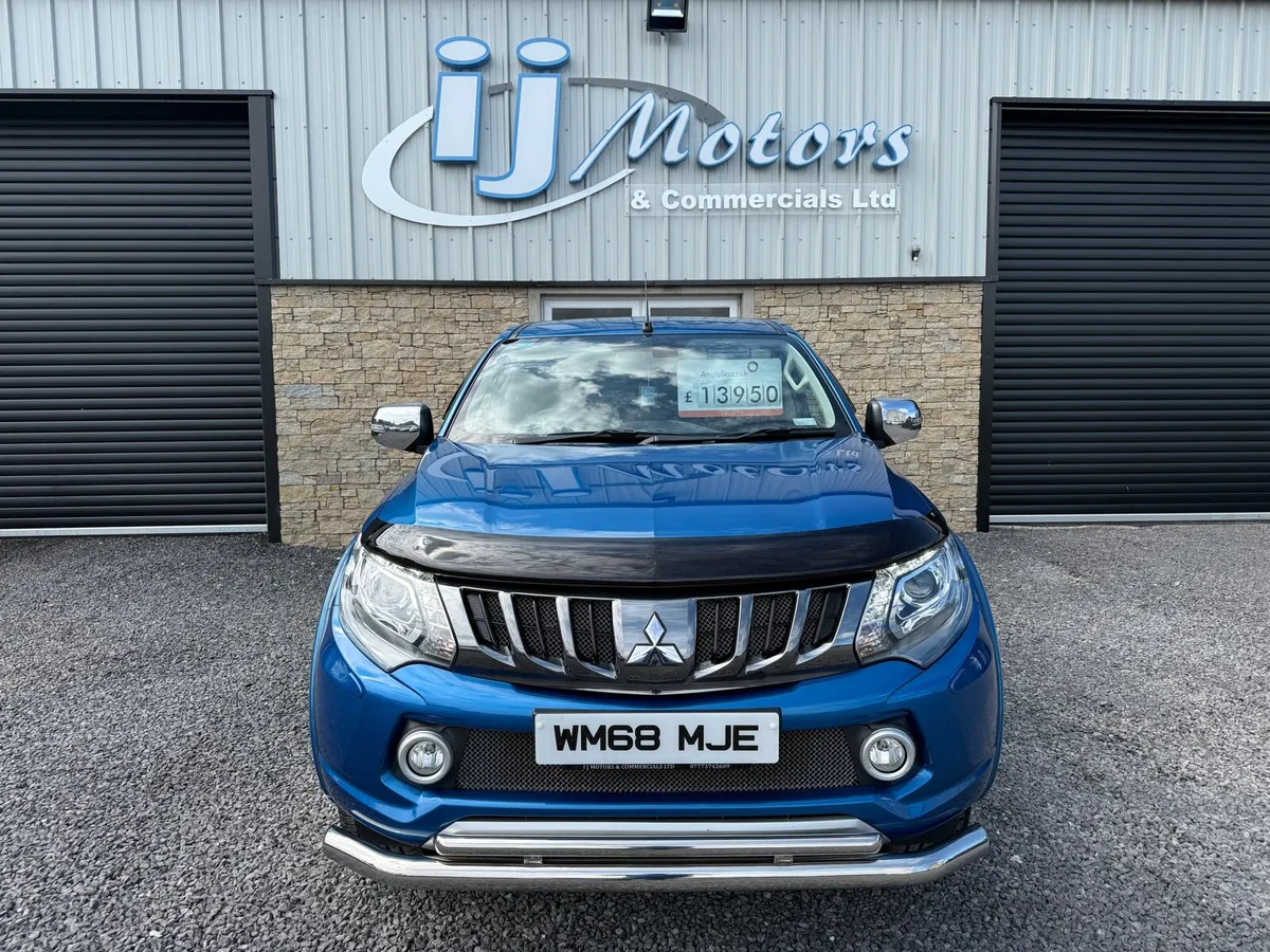 19 MITSUBISHI L200 2,4 D-ID BARBARIAN LIKE NEW - Image 2
