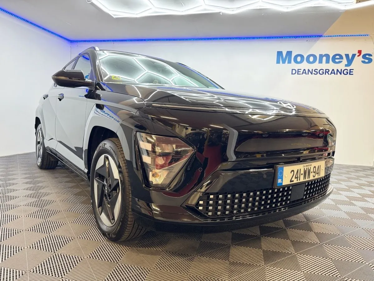 Hyundai Kona Kona EV Elegance 65kwh - Image 1
