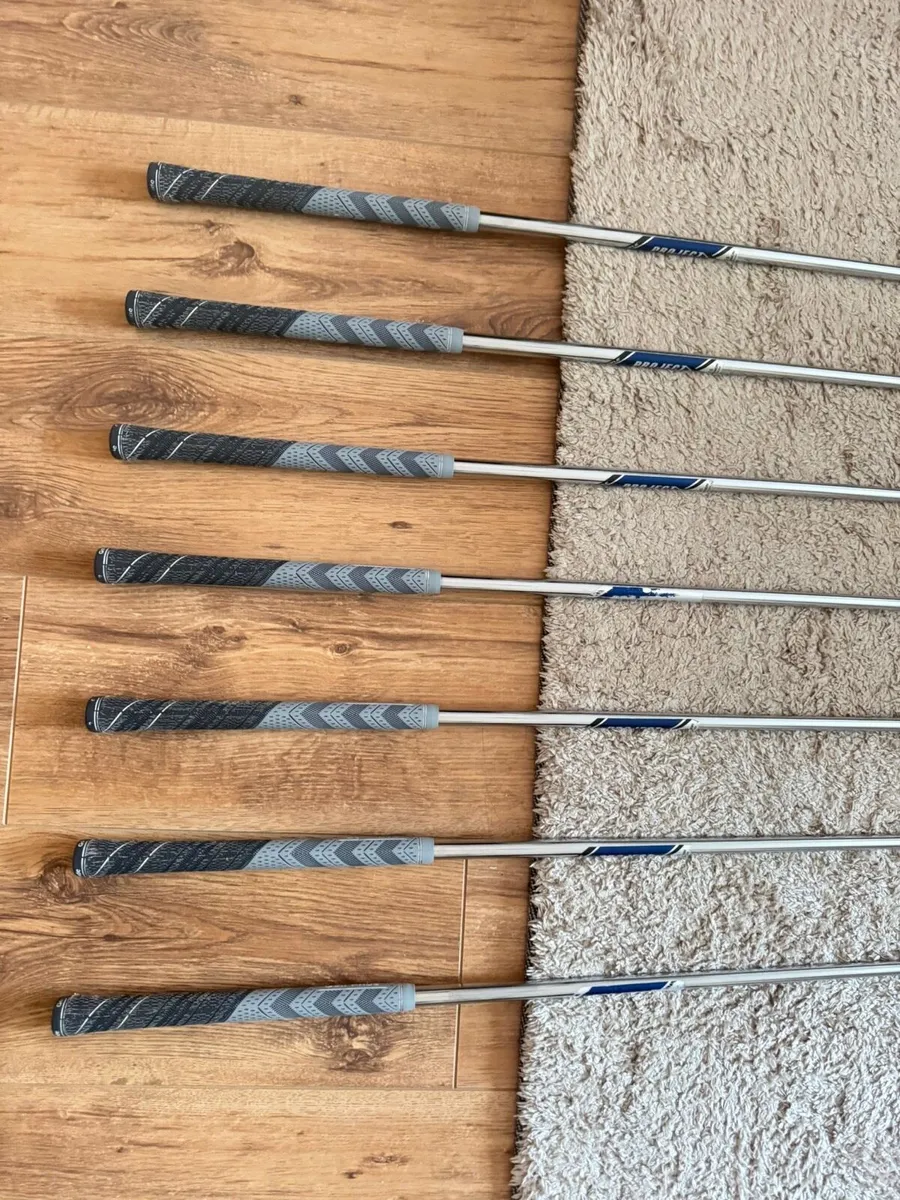 Titleist T200 / T150 irons - Image 3