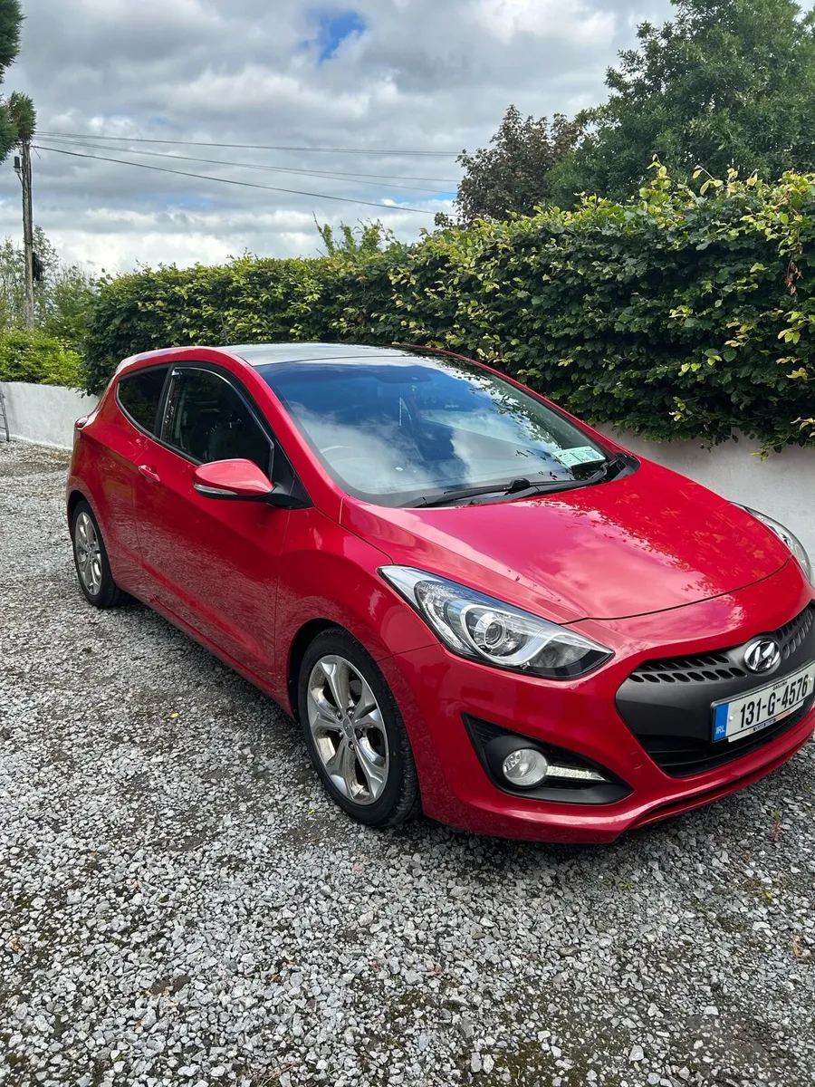 Hyundai i30 Sport - Image 2