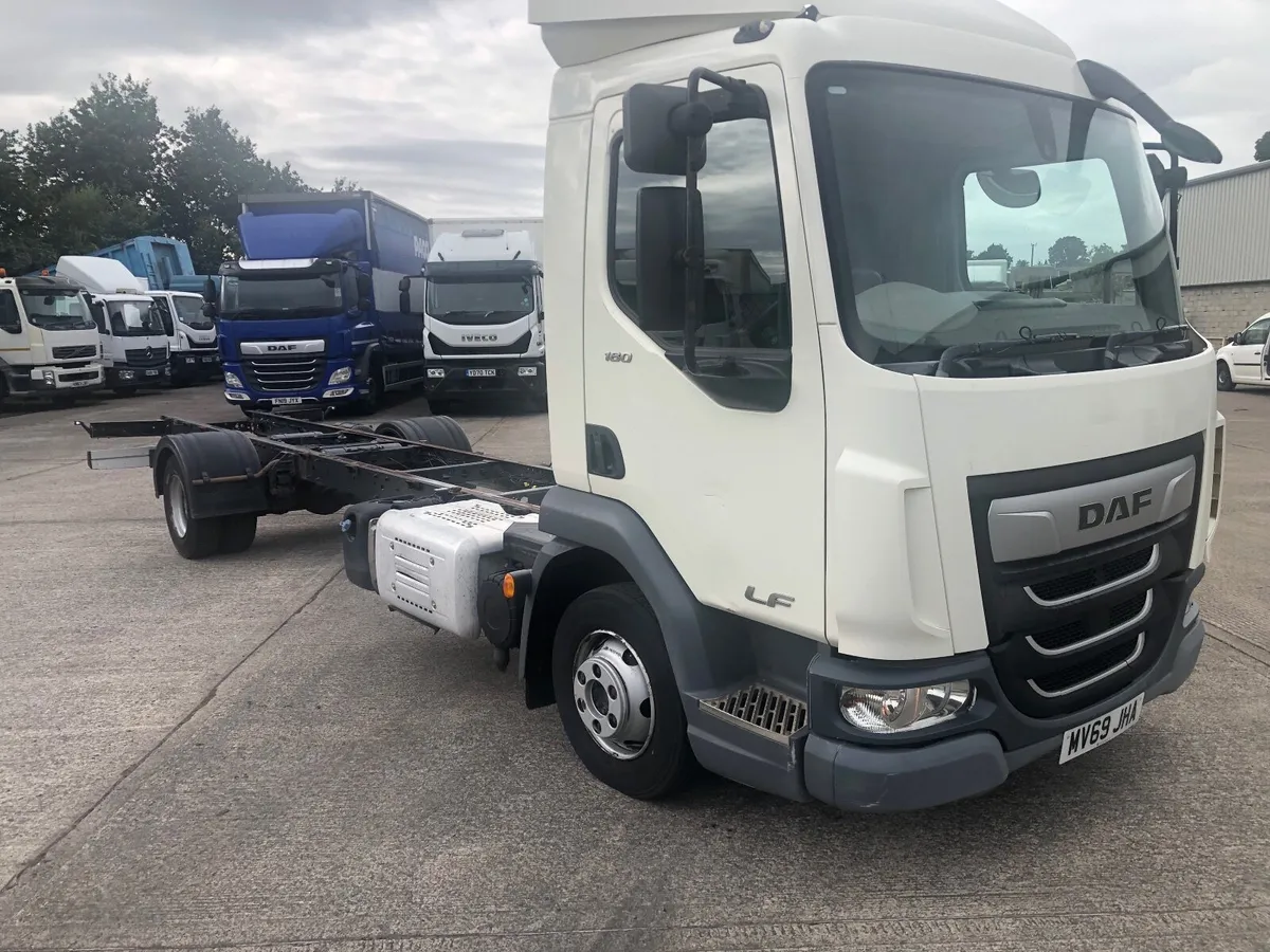2019 (oct) Daf lf 45-180 manual chassis cab - Image 2