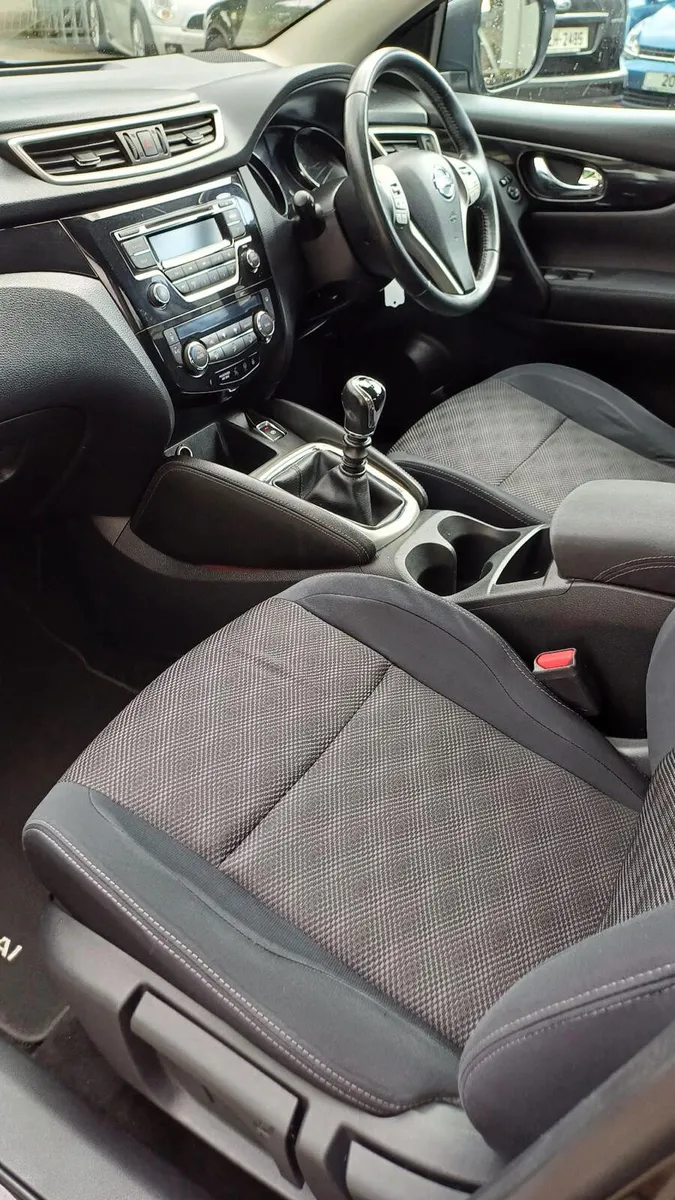 Nissan Qashqai 2015 - Image 3