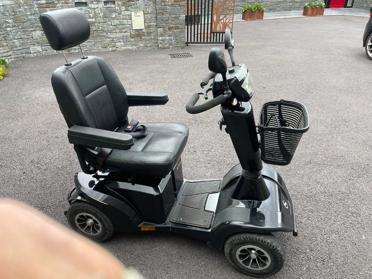 Mobility scooter - Image 1