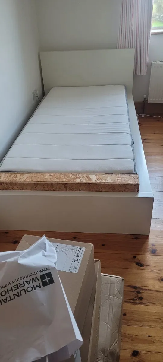 Single Bed - Image 2