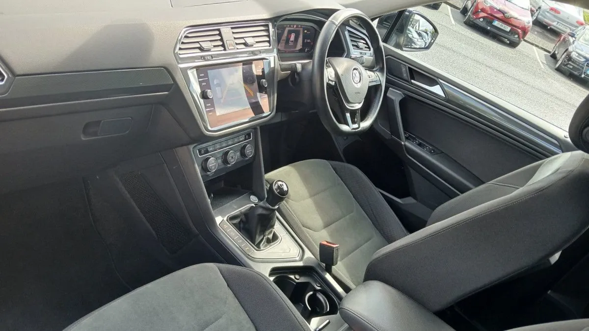 Volkswagen Tiguan Allspace R-line 2.0 TDI 150HP - Image 3