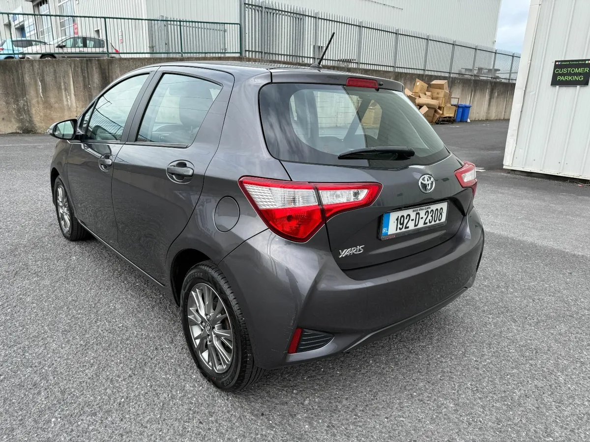 Toyota Yaris 2019 - Image 3