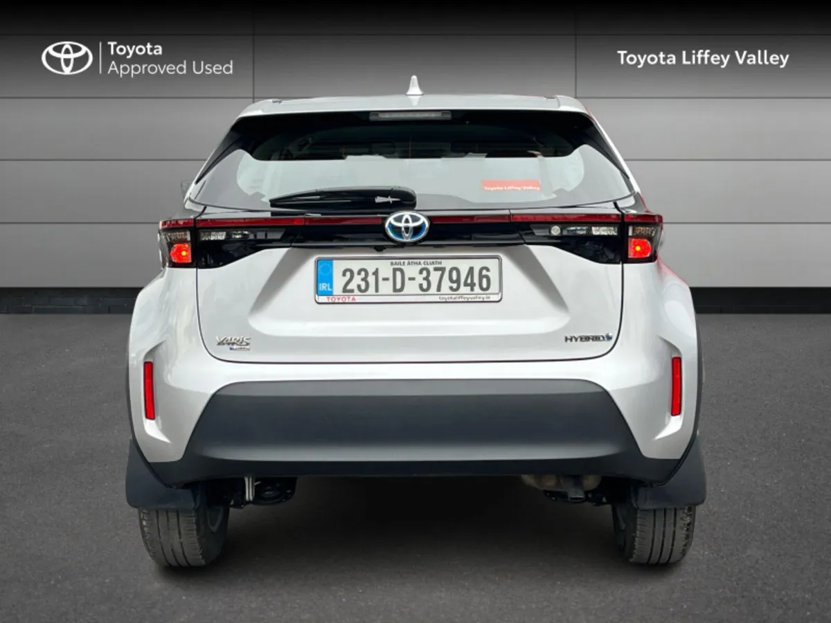 Toyota Yaris CR CROSS LUNA 4DR AUTO - Image 4