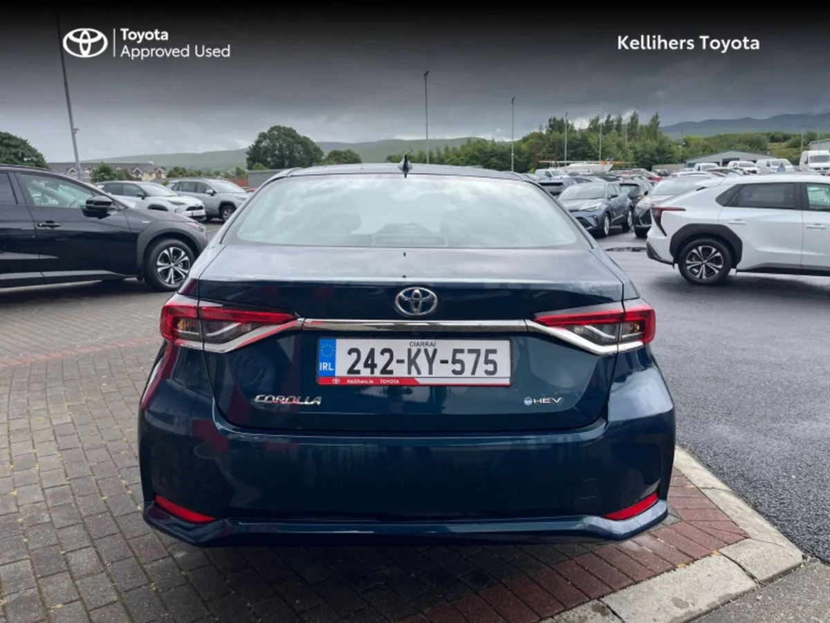 Toyota Corolla HYBRID ELECTRIC LUNA - Image 4