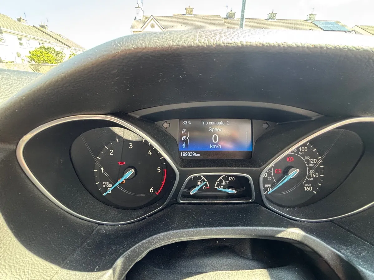 Ford Focus 2017 - Image 2
