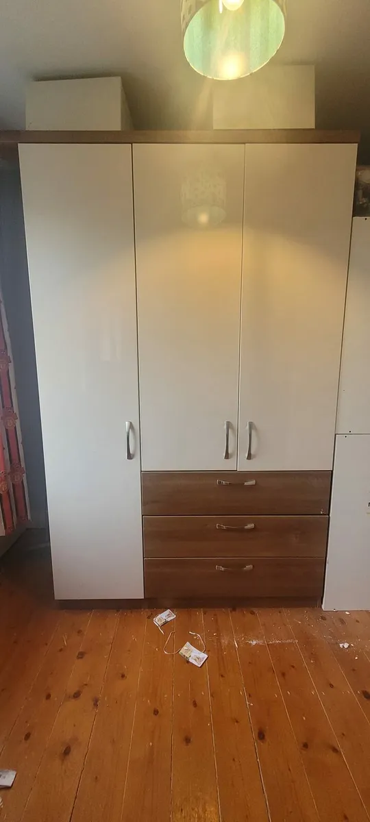 Bedroom Wardrobe