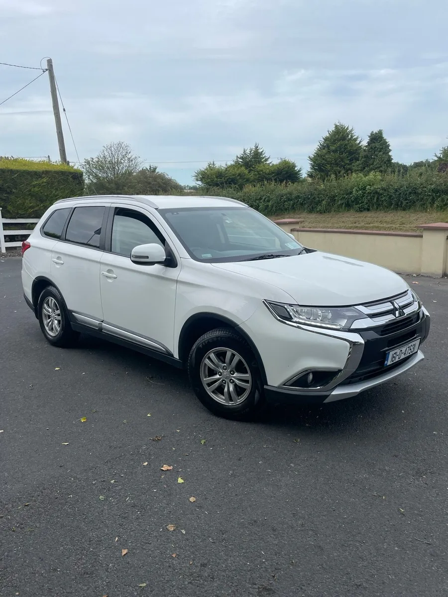 2016 Mitsubishi outlander Doe 3/26 tax 8/25 - Image 1