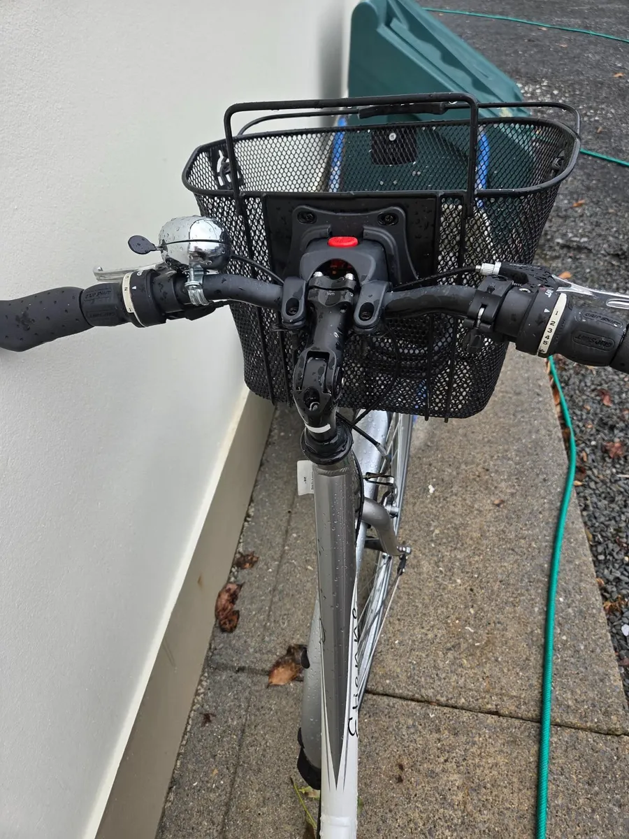 Ladies bike - Image 2