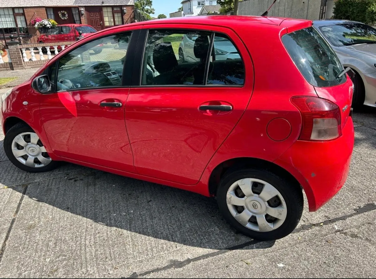Toyota Yaris 2007 - Image 4