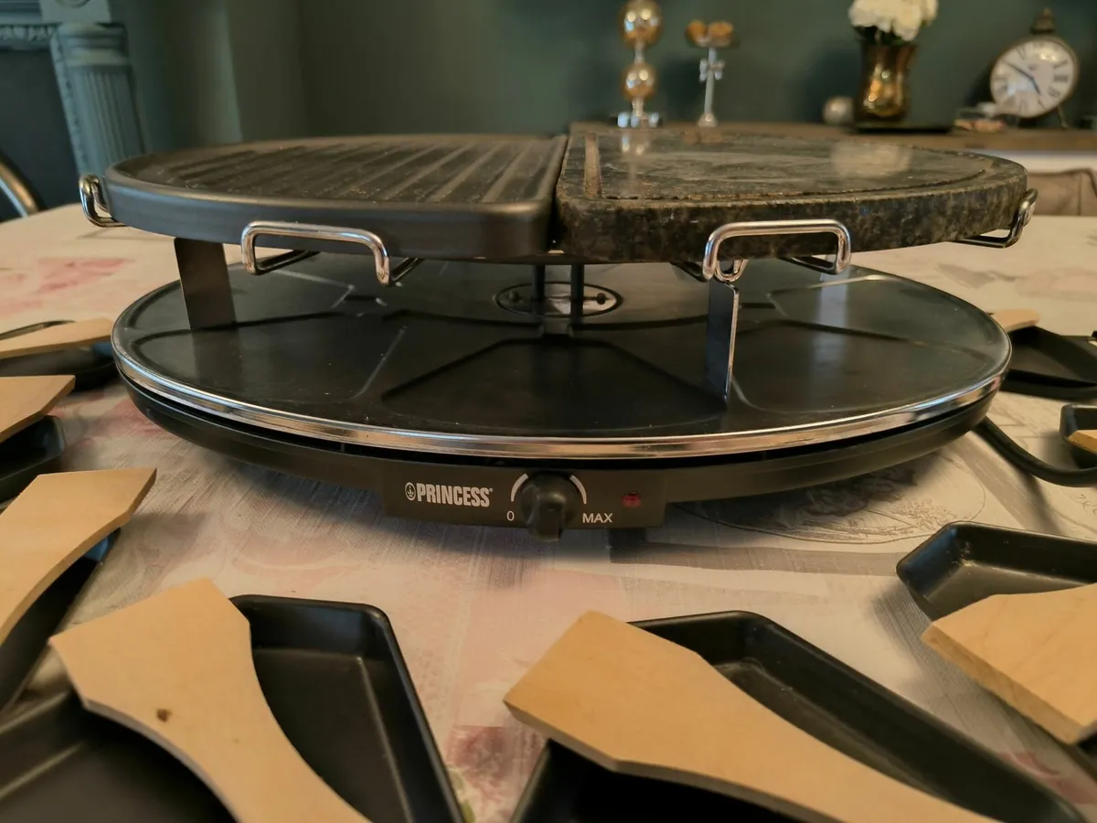 Raclette 8 pan grill - Image 3
