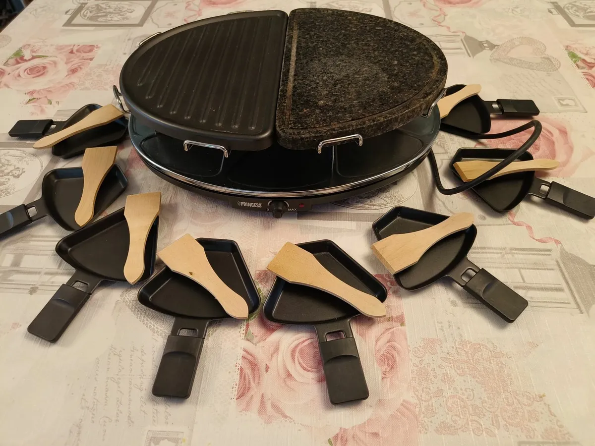 Raclette 8 pan grill - Image 1
