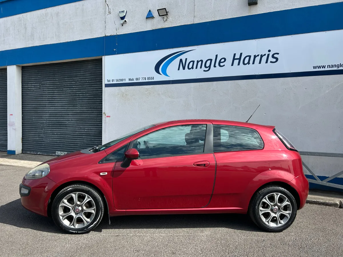 Fiat Punto 2012 EVO. - Image 2