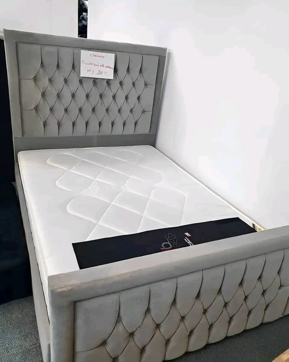 LuxuryBedMattress Quick Ship

Luxury bed mattress - Image 1