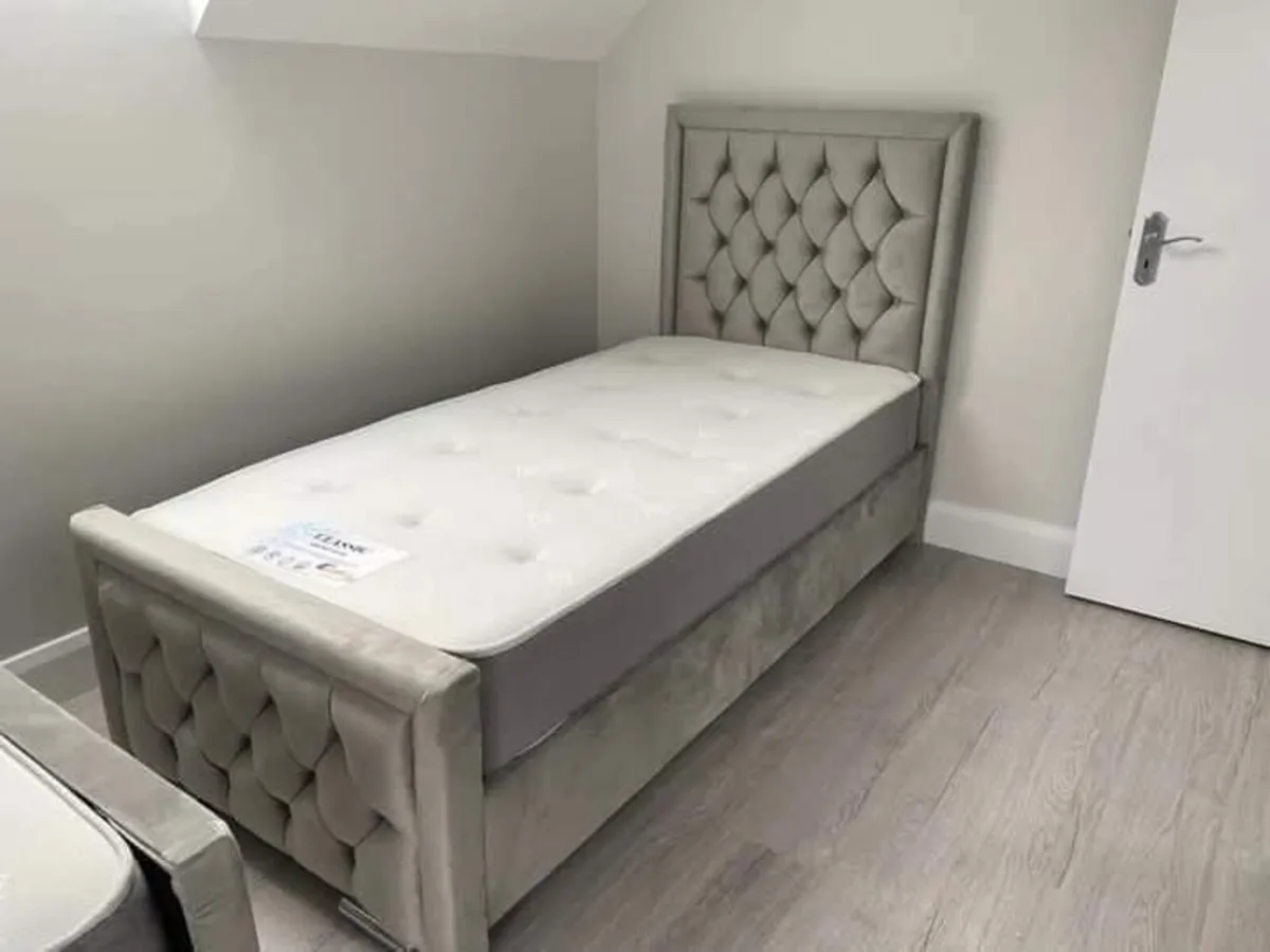 LuxuryBedMattress Quick Ship

Luxury bed mattress - Image 2