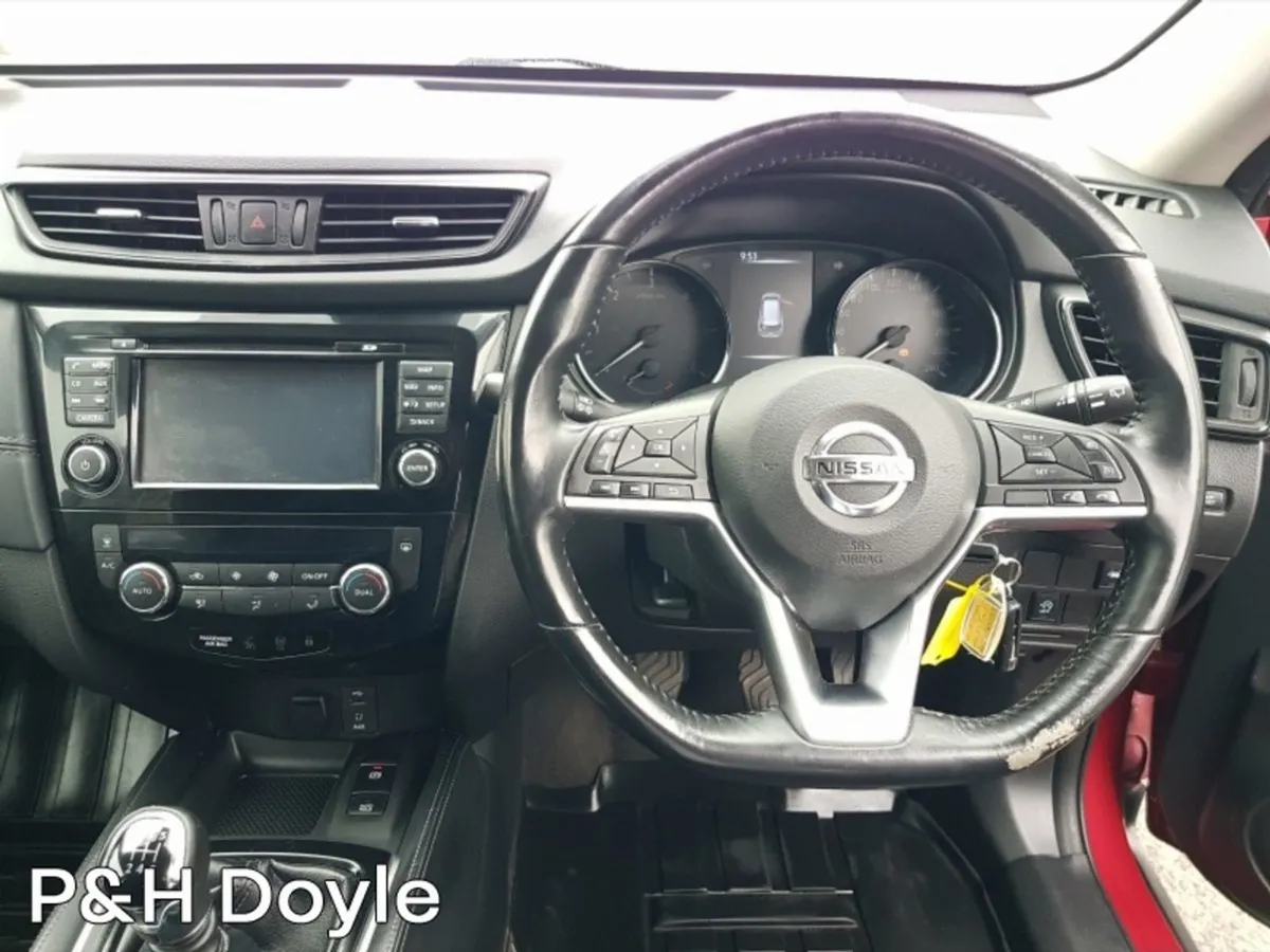 Nissan X-Trail SV - 5 Seats - Image 2
