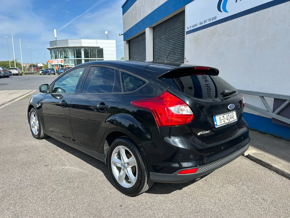 Ford Focus 2011 DIESEL - Image 3