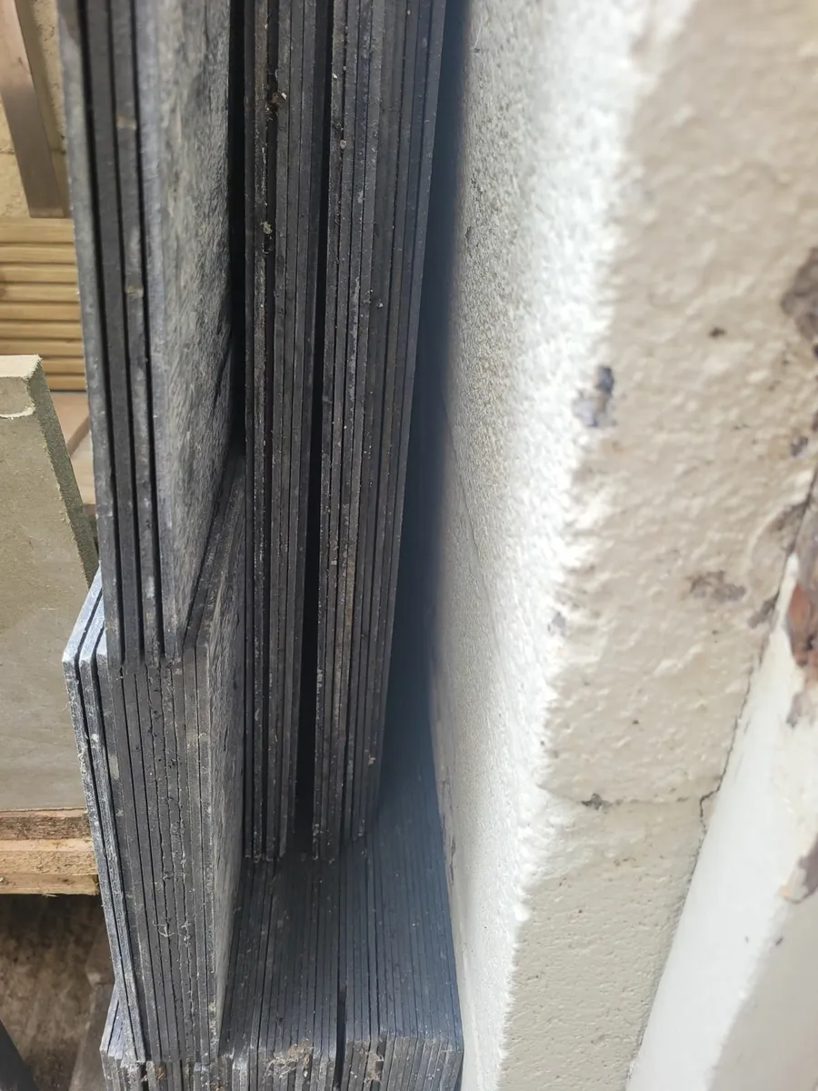 Roof Slates - Image 1