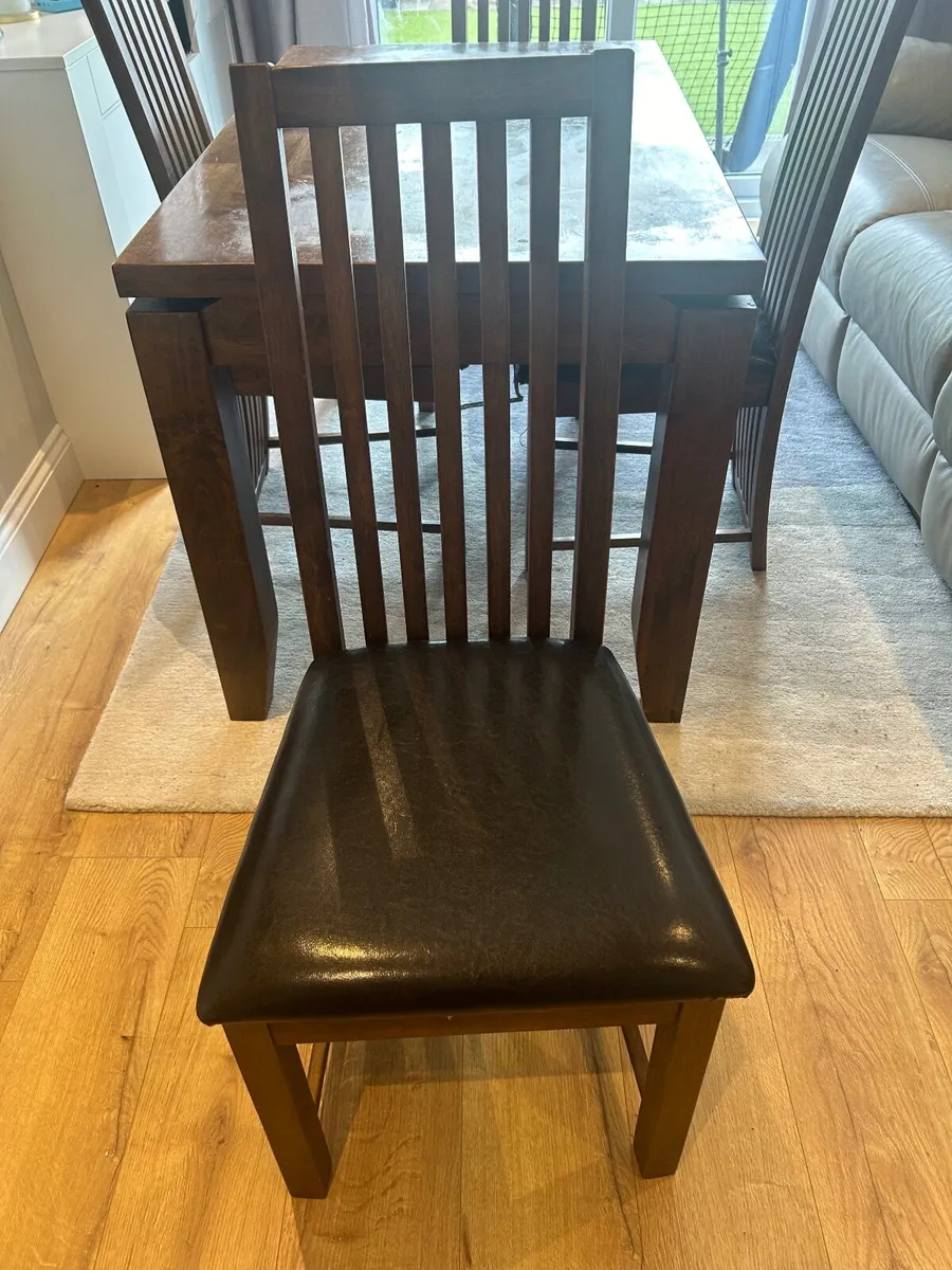 Kitchen table and chairs - Image 4
