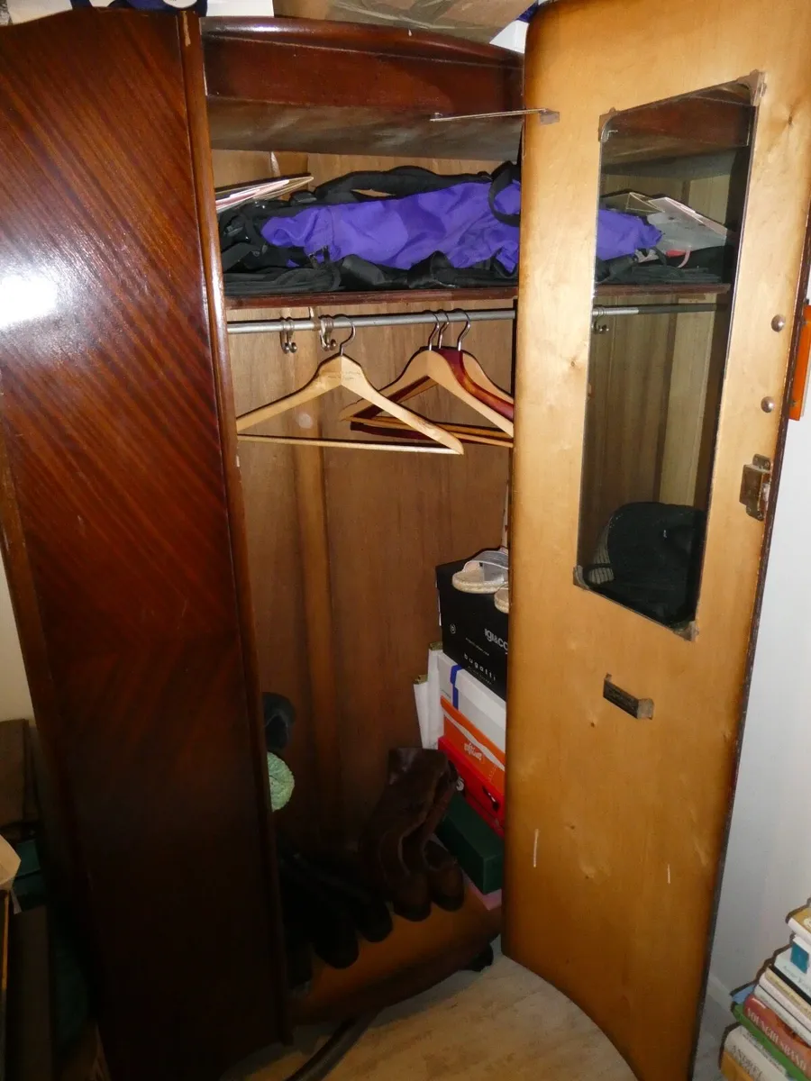 Wardrobe - Image 4