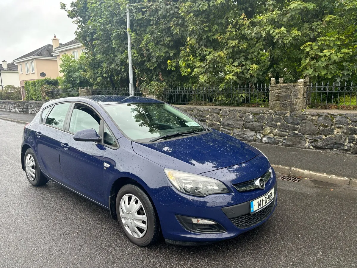 141 Opel Astra - Image 1