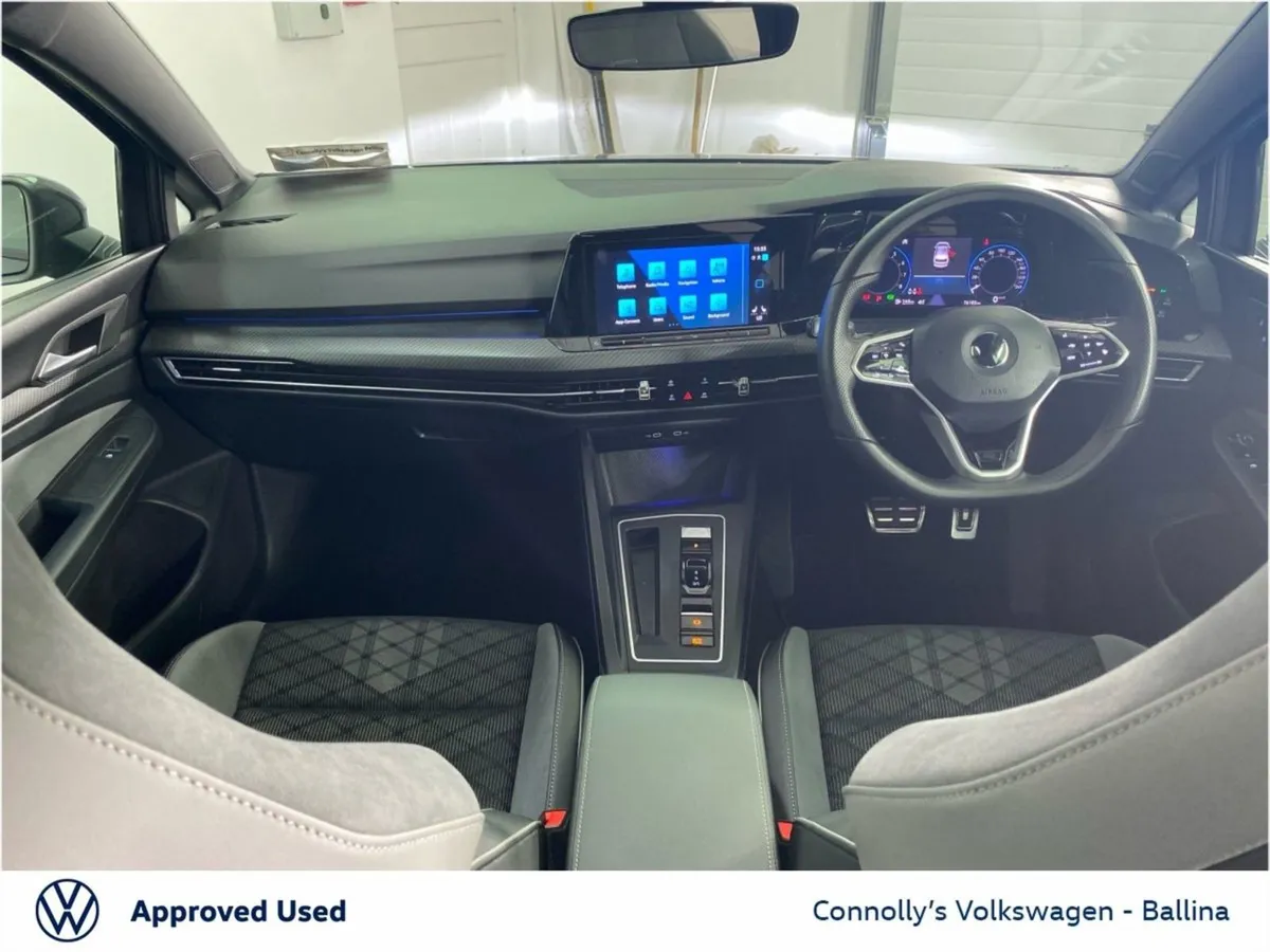 Volkswagen Golf 1.5 Etsi 130HP R-line DSG Mhev - Image 4