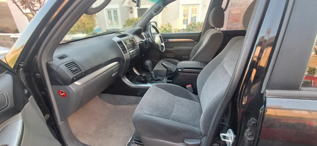Toyota Land Cruiser. 2004 Automatic lwb - Image 3