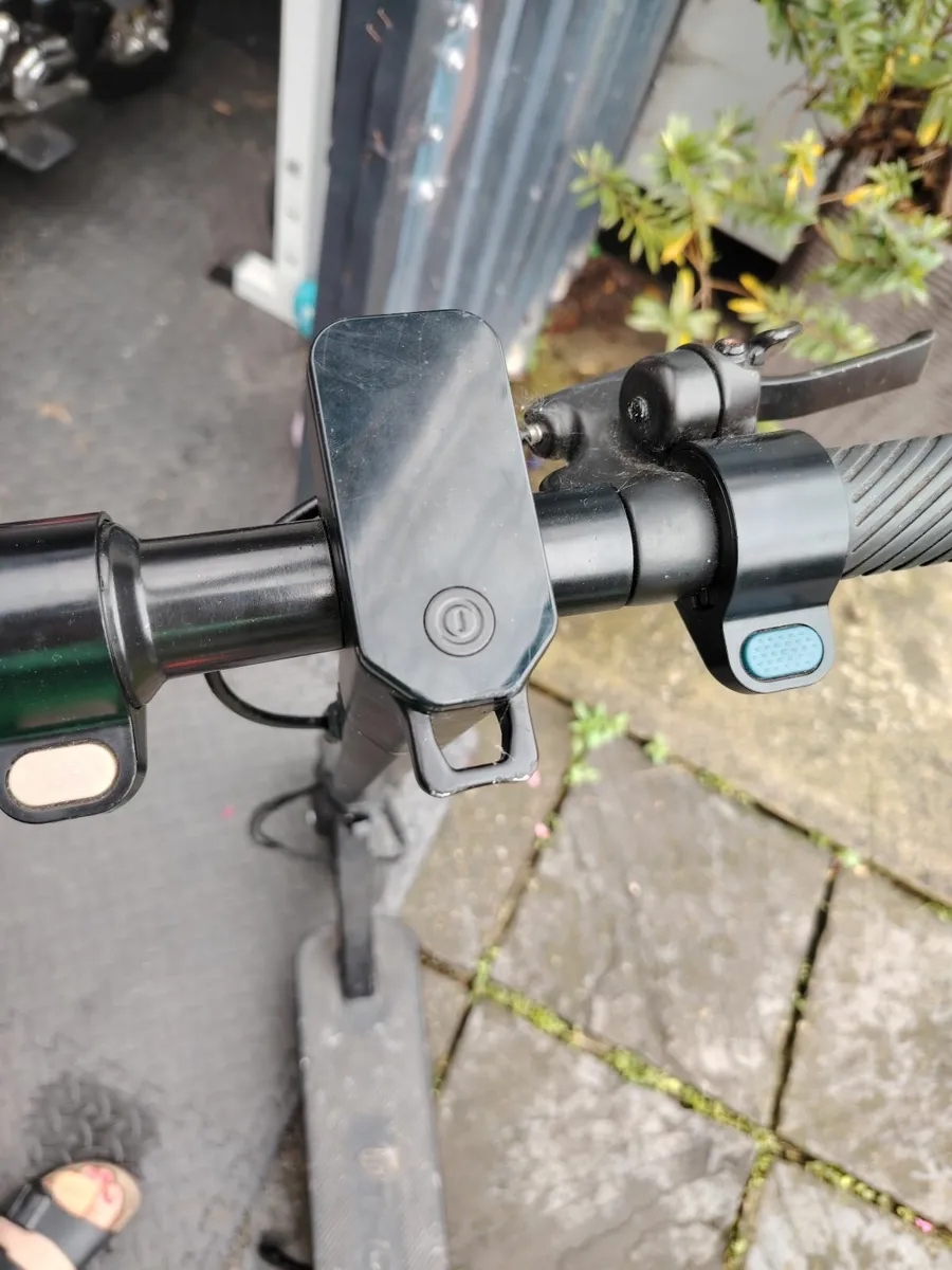 Electric scooter - Image 1
