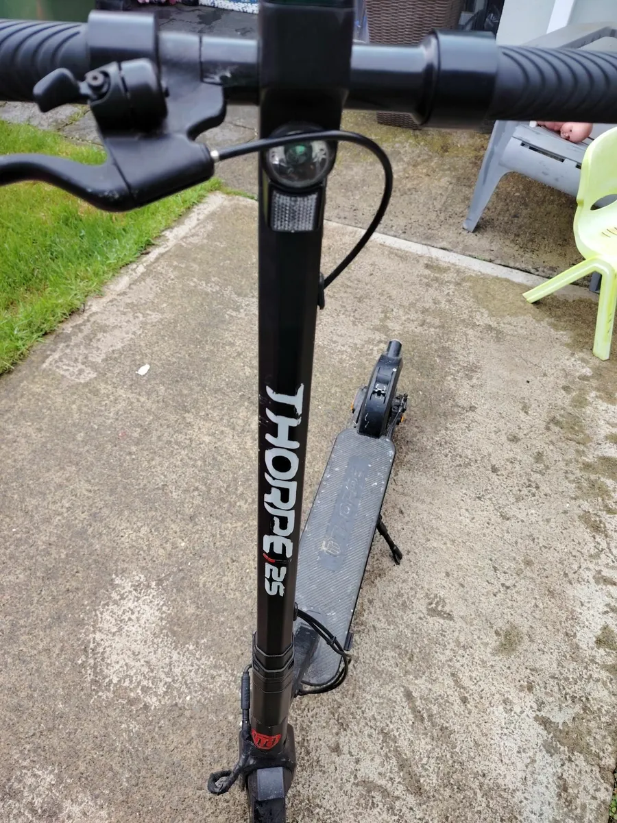 Electric scooter - Image 4