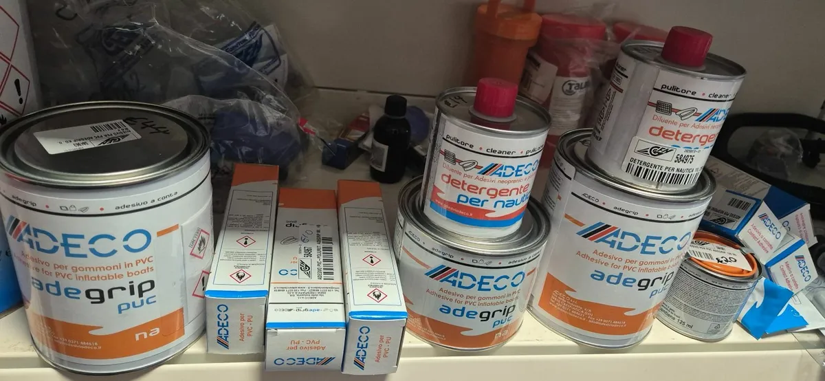 Inflatable boat glue with harder - Image 1