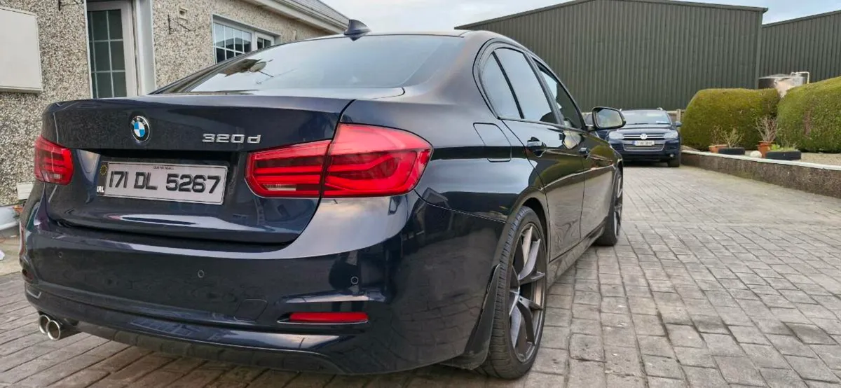 BMW 320d F30 Efficient Dynamic Edition - Image 2
