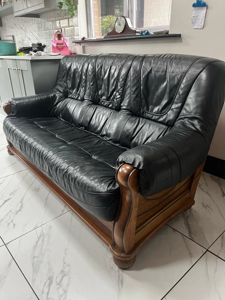 Black leather suite - Image 3