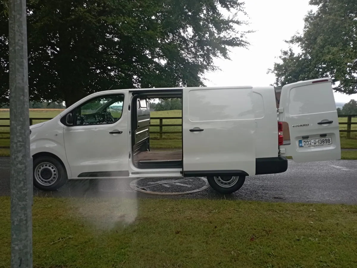 ~Opel Vivaro~ 2020~ - Image 3