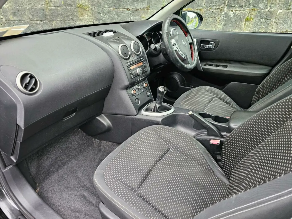 Nissan Qashqai SVE 1.6 Petrol with NCT&TAX - Image 3