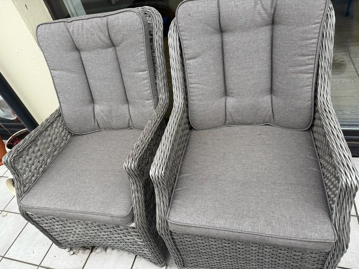 Yale garden bistro set. - Image 4