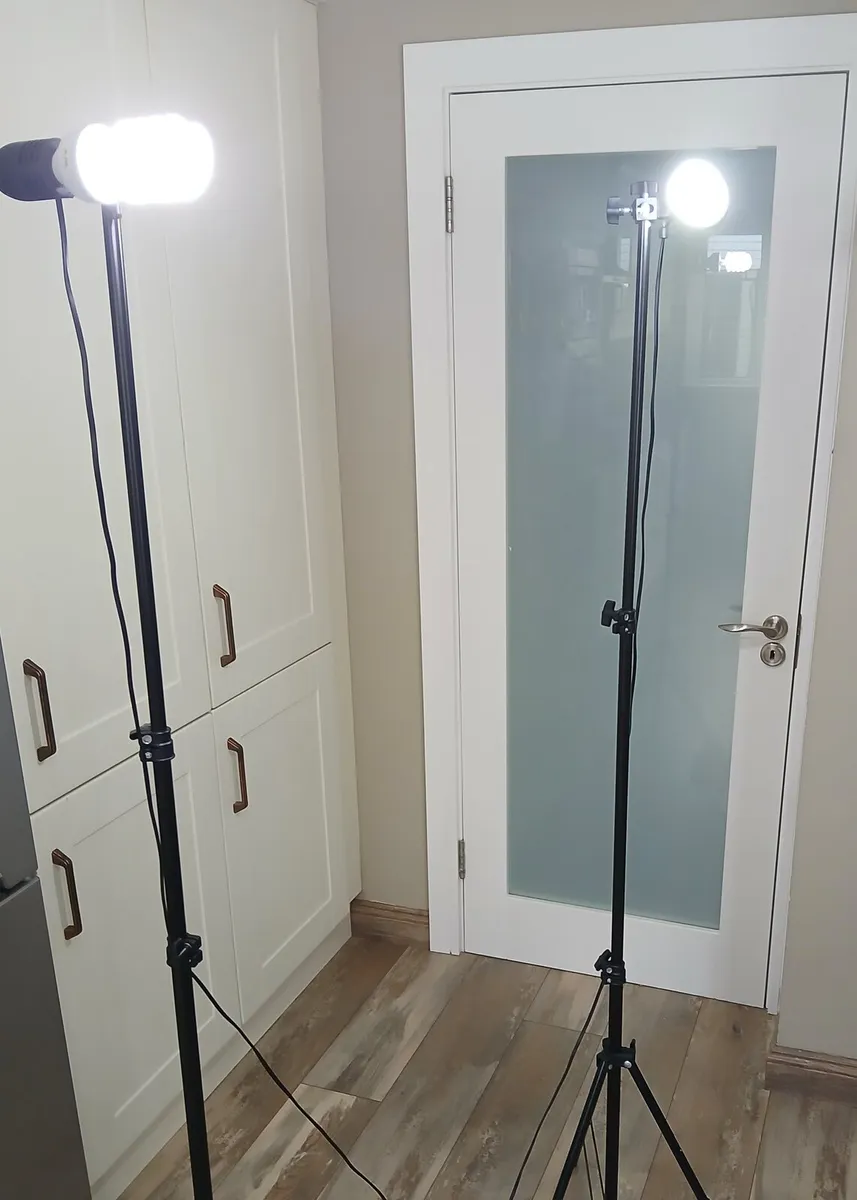 Photography Lights, Shades & Tripods - Image 2